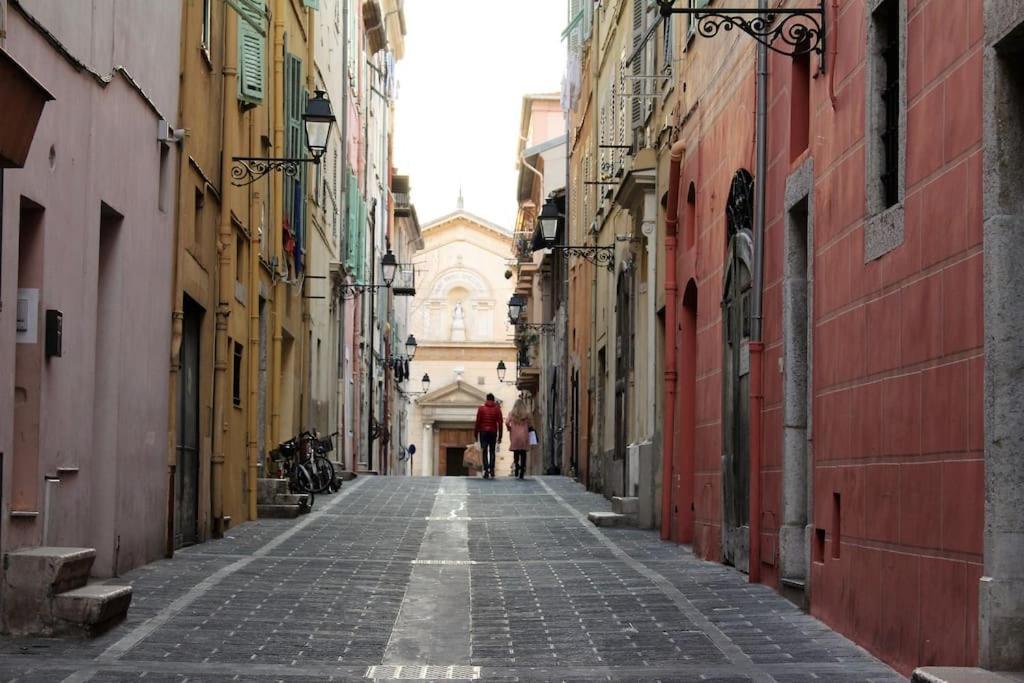 Appartement Menton Au Coeur De La Vieille Ville Esterno foto